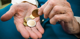 Pension war breaks out in Canada