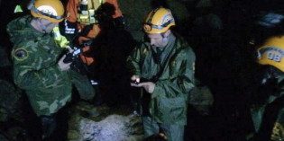 Daring rescue saves lives of four hikers